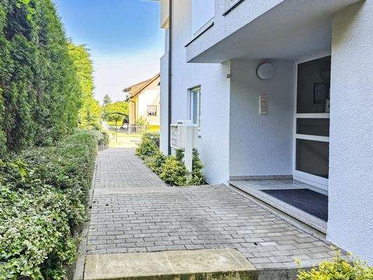 Einladener Hauseingang