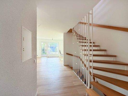 EG  I  Wohnzimmer/Treppe