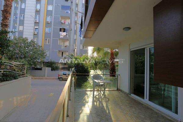 1-Bedroom Furnished Flat Near the Sea in Antalya Konyaalti