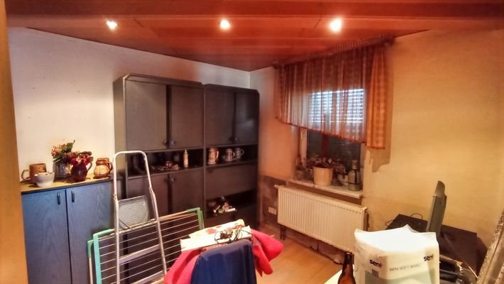 Kind/ Büro EG