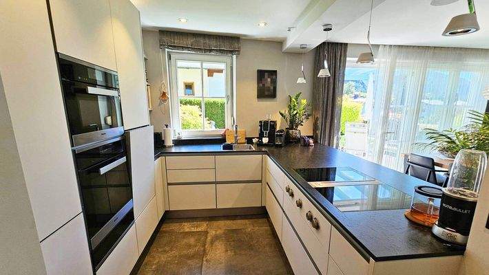 Markengeräte, Dampfgarer, Sonniges Einfamilienhaus mit Doppelgarage