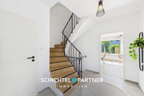 S&P | Eingangsbereich