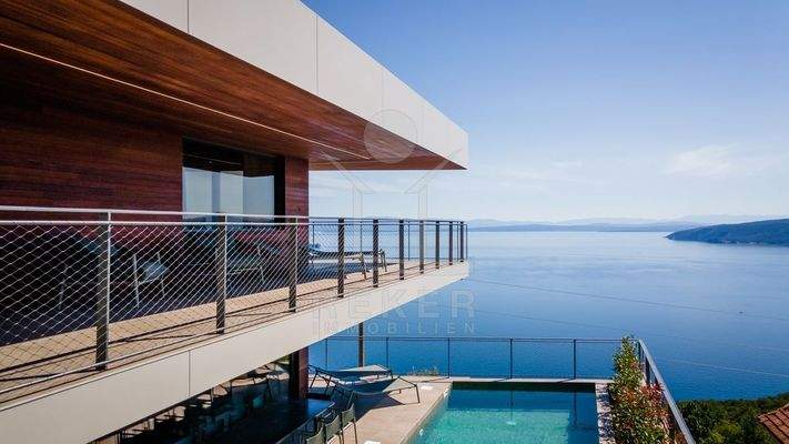 700 m² großes Grundstück