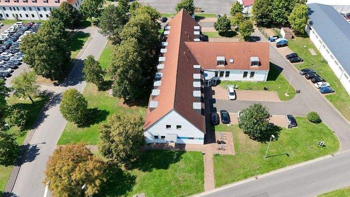 Eingang Ost Gebäude 12