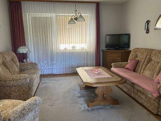 Wohnzimmer m. Ausgang Terrasse EG