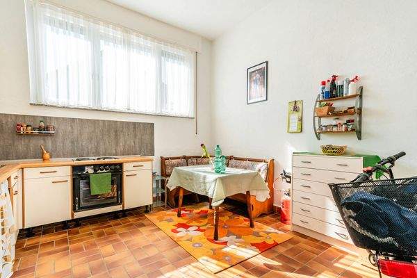 Gartenraum mit Außenküche 