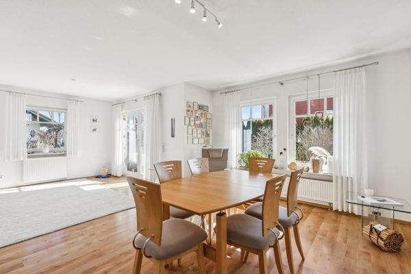 Wohnzimmer Wohneinheit links