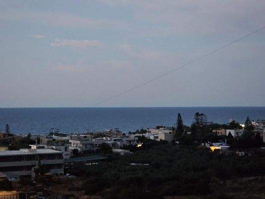 Kreta, Sisi: Gruppe benachbarter Grundstücke mit Meerblick zu verkaufen