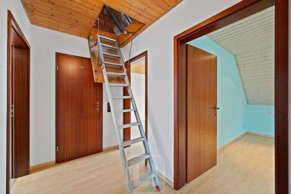 2. OG | Zugang Dachboden