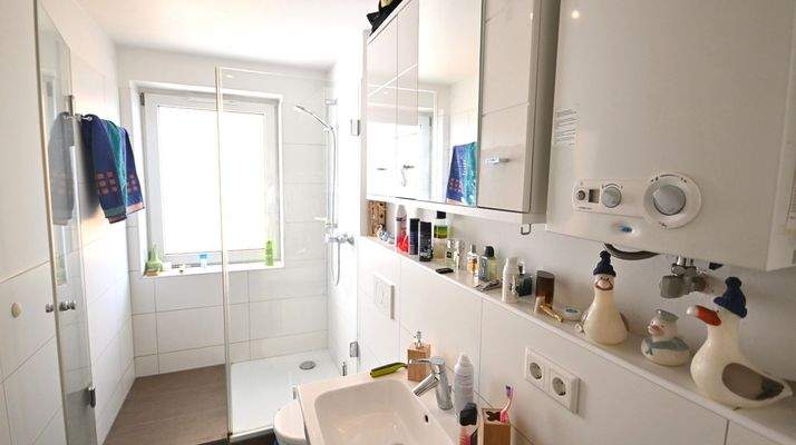 2-Zi-Wohnung: auch mit schickem Duschbad