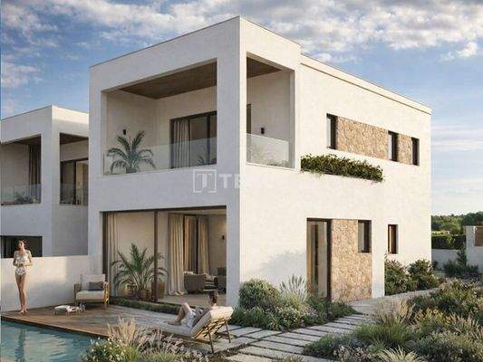 Villas with Pools Near Golf and Beaches in Villamartín Orihuela