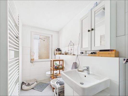 Badezimmer mit Dusche