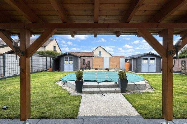 Garten von der Außenterrasse