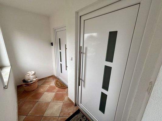 Eingänge DG Whg 1 u. 2