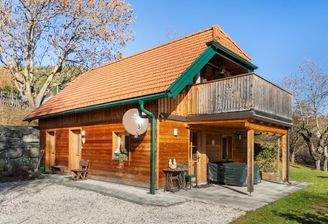 Gemütliches Jagdhaus