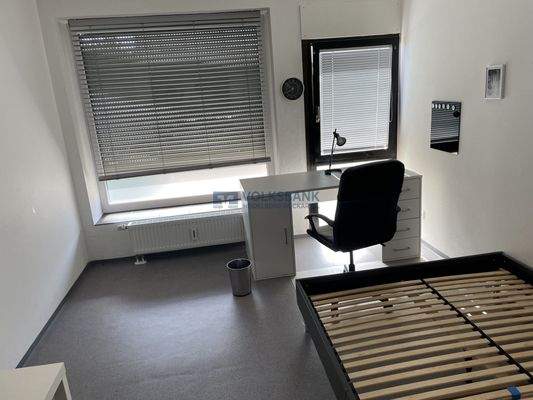 Beispielzimmer UG (Straßenniveau)