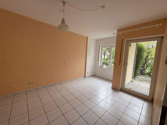 Büro mit Terrassenzugang