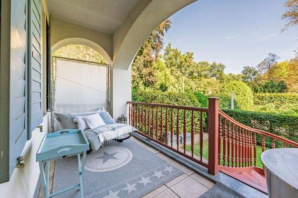 Balkon mit Zugang zum Garten