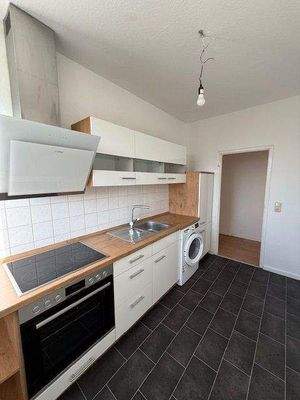 Küche mit Einbauküche .jpg