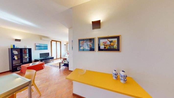 EB-035-432-Appartamento-in-residence-con-piscina-a