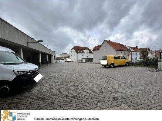 Parkplätze Mitarbeiter