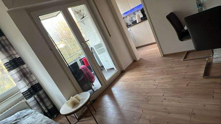 Möblierte Wohnung mieten in STuttgart Vaihingen Zeitwohnen bei urbanbnb 14.jpg