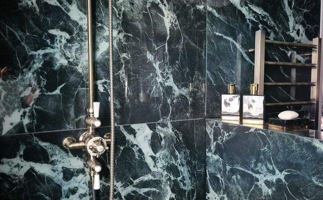 1. Obergeschoss Badebereich (4).jpeg