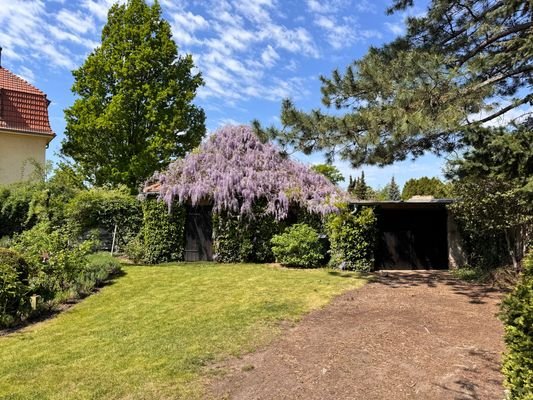Garage und Gartengebäude