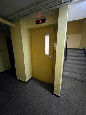 Aufzug - 1