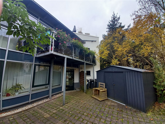 Grundstück hinter dem Haus