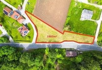 Luftbild mit eingezeichnetem Grundstück