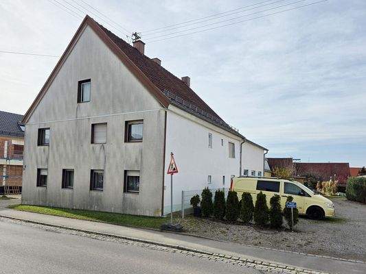 125_Außen_Straßenansicht