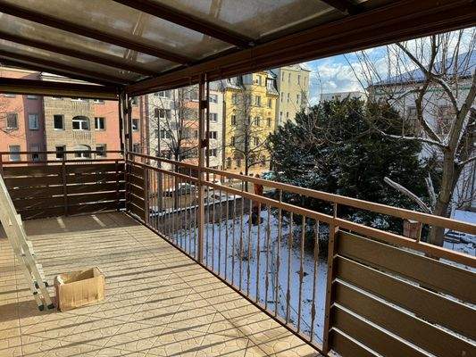 Balkon mit Winterblick