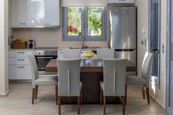 Kreta, Tsifliki: Umweltfreundliche Villa mit Pool, Garten und Whirlpool bei Elounda zu verkaufen