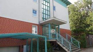 Im Hollergrund - gepflegte 80m² Wohnung mit Lift - 3 Zimmer - EBK - Tiefgarage - Keller