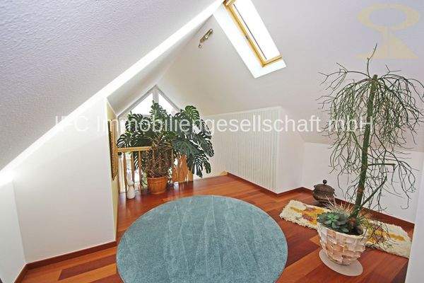 Diele in der Dachspitze