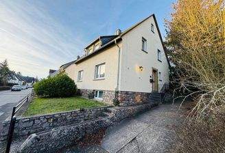 Einfahrt/Süd-Ost Ansicht