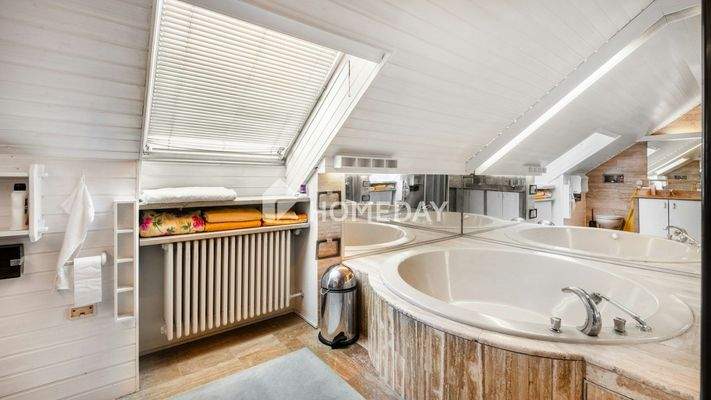 1. OG Badezimmer 2 1