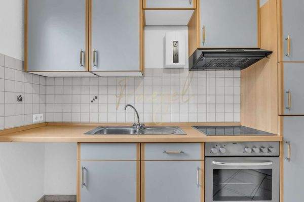 Gepflegte Einbauküche