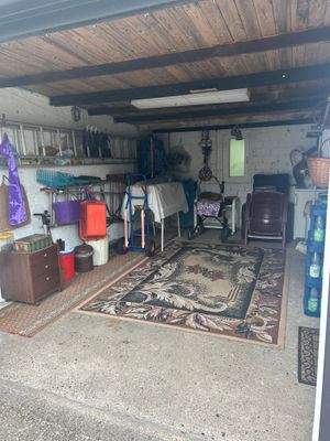 weitere Abstell-/Unterstellmöglichkeiten