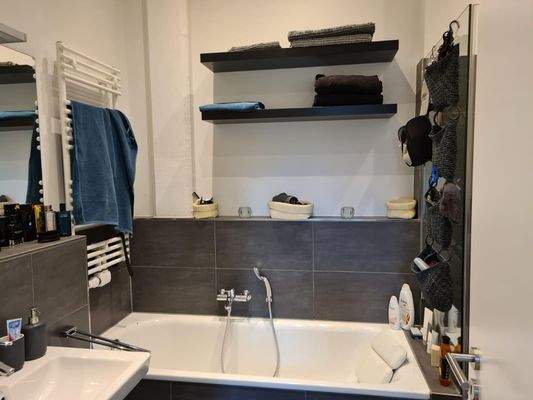 Badewanne im Masterbad.jpg