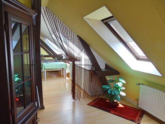 21. Wohnungszugang DG Wohnung.jpg