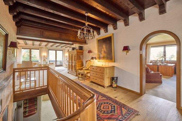 Übersicht Wohnzimmer & Bibliothek 