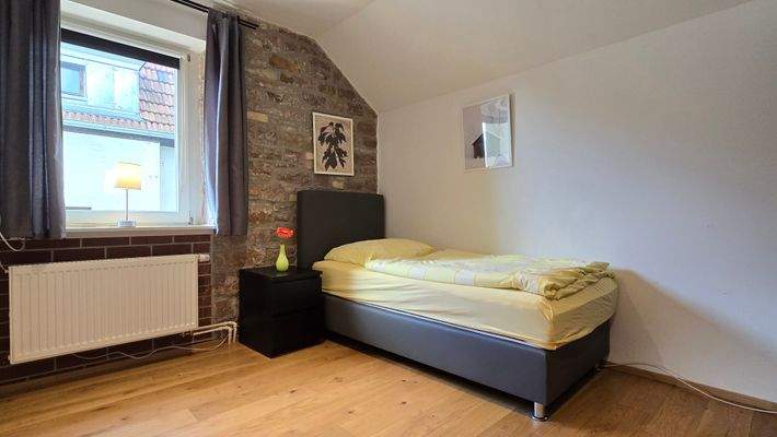 2 Zimmer Apartment im DG