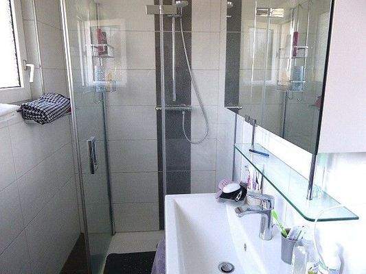 Tageslicht Bad ebenerdige Dusche