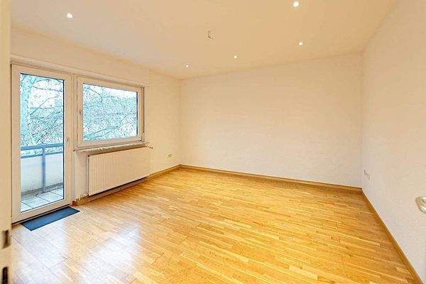 Großzügiges Wohnzimmer