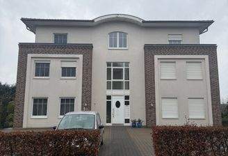 Mehrfamilienhaus Außenansicht