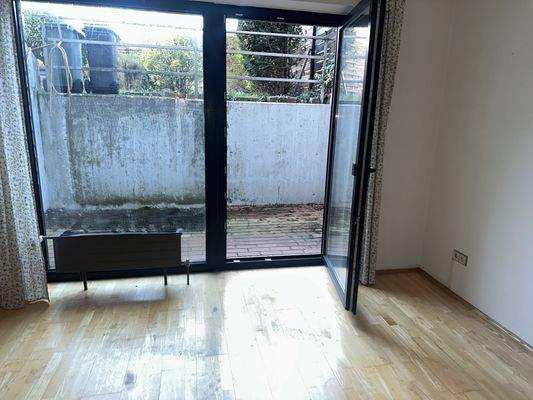 Ausgang untere Terrasse  