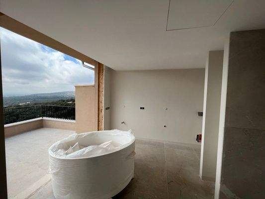 Neubauvilla mit fantastischer Aussicht zu verkaufen in Puntiro, Mallorca