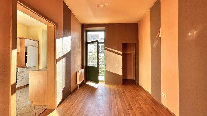 Esszimmer mit Balkon